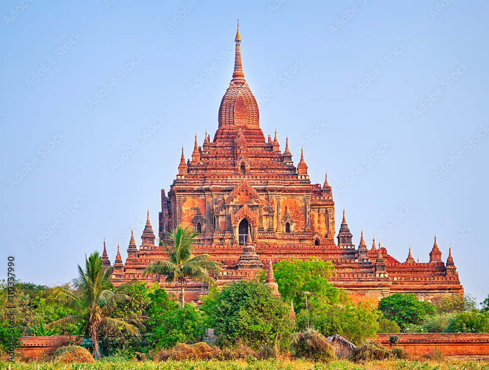 Htilominlo Temple in Bagan. Myanmar.