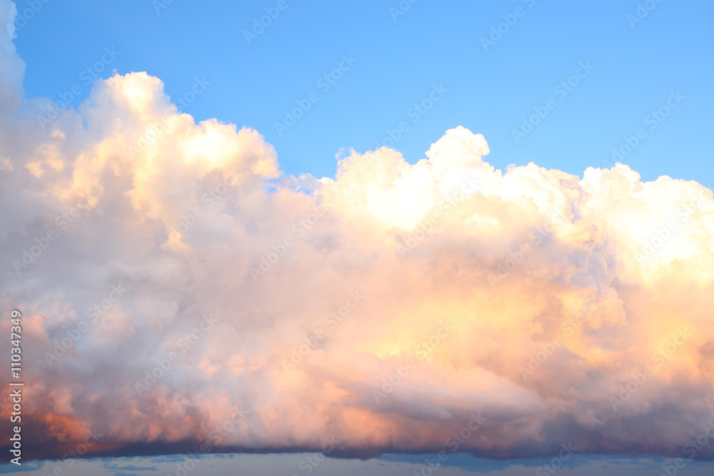 Fototapeta premium Dramatic sunset clouds