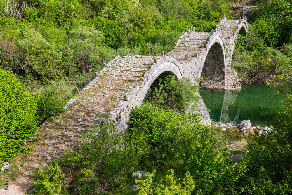 Old stone bridge of Plakidas, Kipoi (Greece)