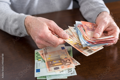 Wallpaper Mural Concept of money Torontodigital.ca