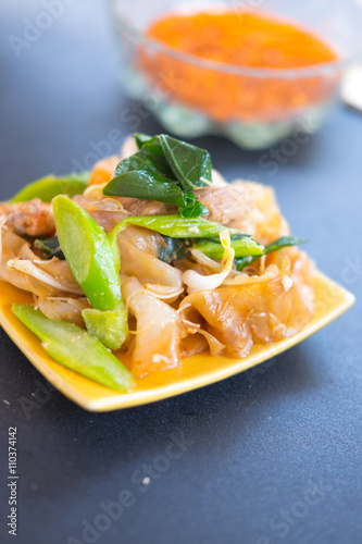decadent thai chicken stir fry pad see ew style