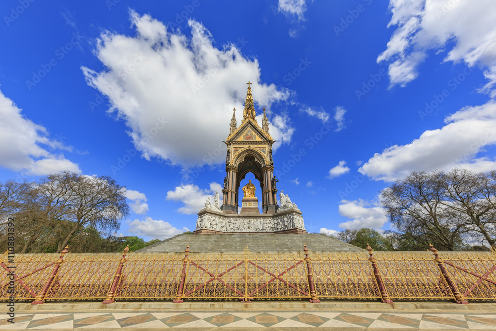 Fototapeta premium Beautiful landscape around Hyde Park