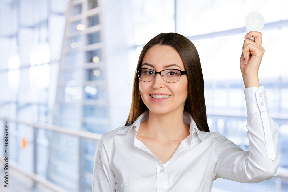 © fotofabrika - Portrait of a young businesswoman having a brilliant idea © fotofabrika - Portrait of a young businesswoman having a brilliant idea