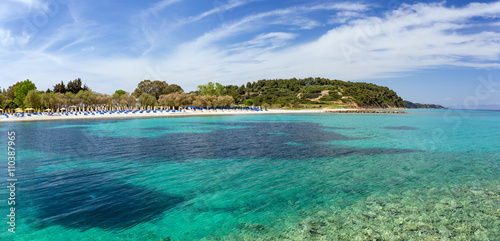 Fototapeta Naklejka Na Ścianę i Meble -  Beautiful beach in Kallithea, Halkidiki, Greece