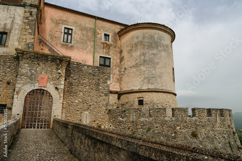 Castello Pandone, borgo antico di Venafro, città del Molise