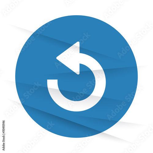 White Undo icon label on wrinkled paper