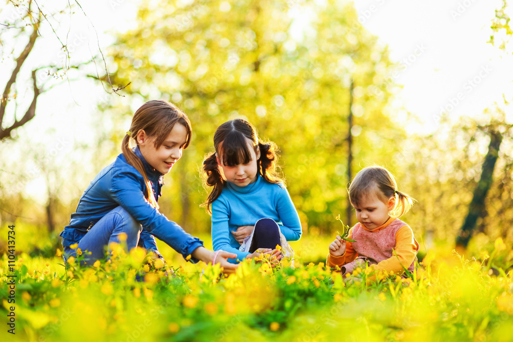 Fototapeta premium The child in garden.