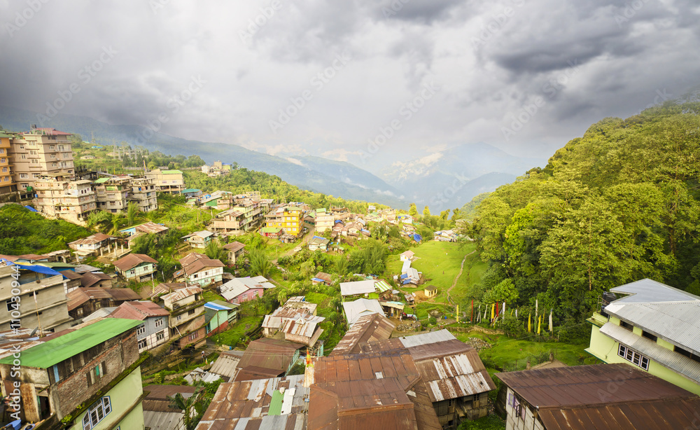 Fototapeta premium A beautiful valley city view of ravangla