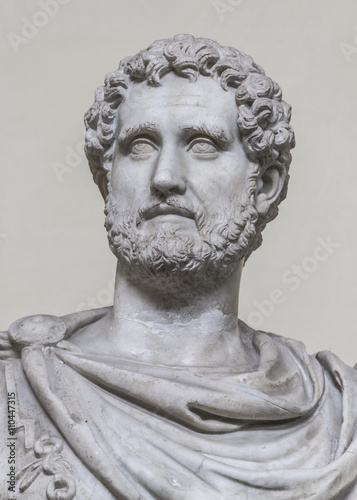 Bilde på lerret Statue of a nobel roman man, Rome, Italy
