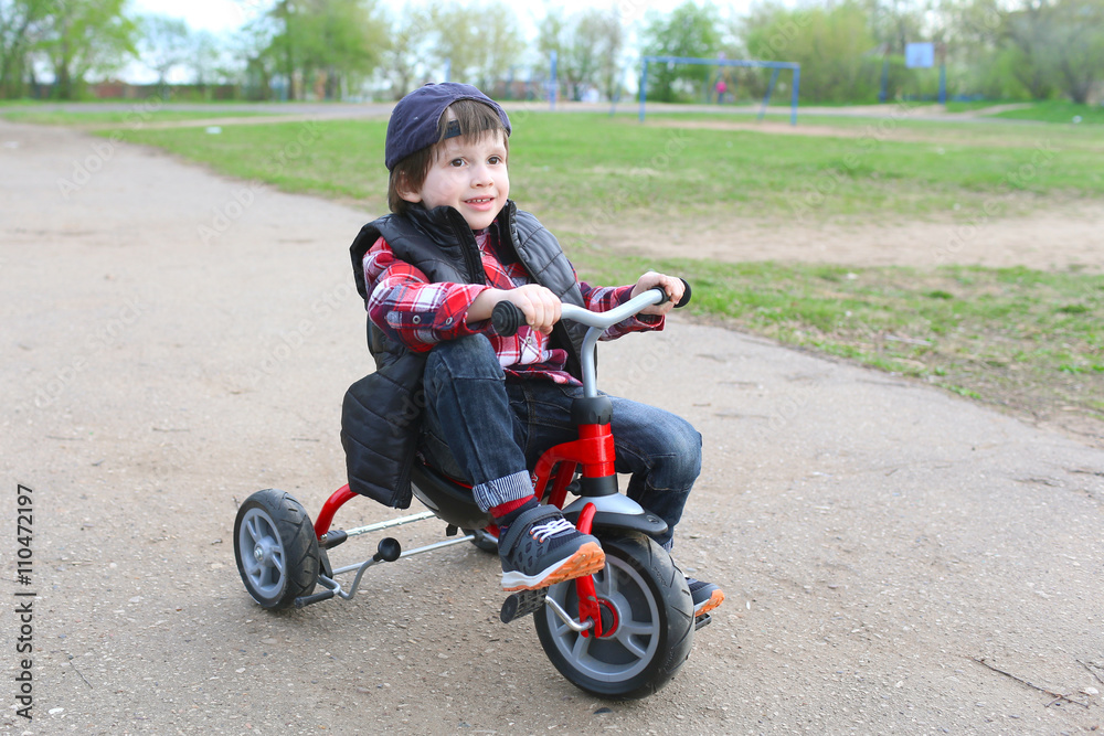 Little boy (3 years) on bike outdoor Little boy (3 years) on bike outdoor