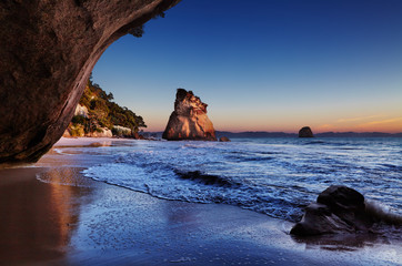 Fototapete Landschaften Cathedral Cove, Neuseeland  © Dmitry Pichugin
