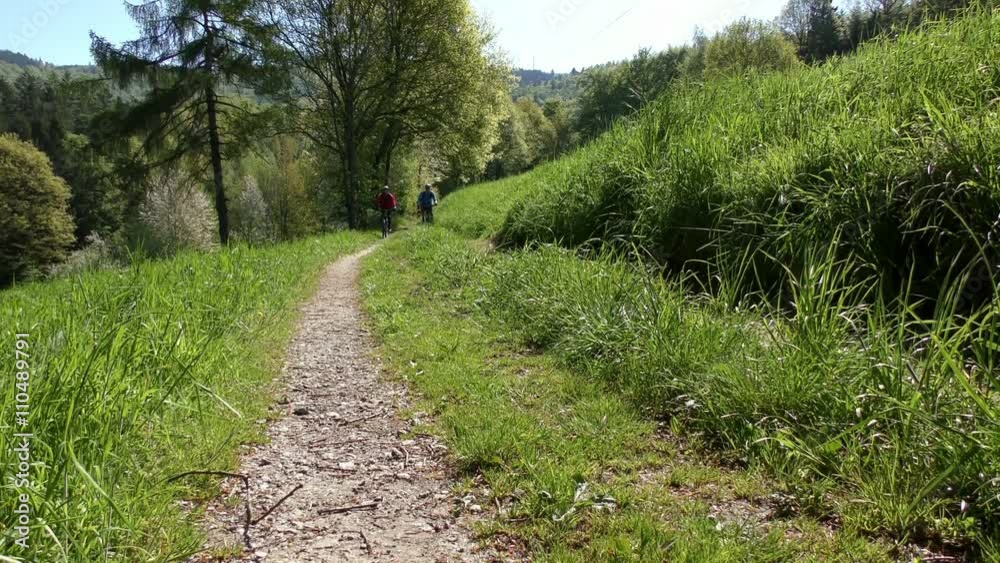 Eine Mountainbiketour im Odenwald
(Mountainbiker 17) Eine Mountainbiketour im Odenwald
(Mountainbiker 17)