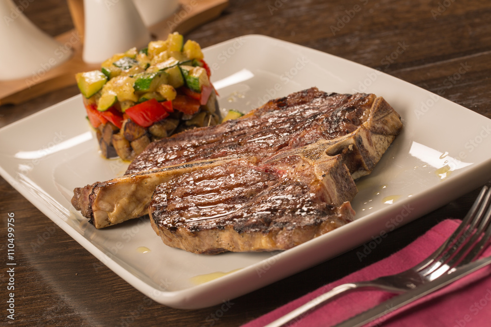 T bone steak with vegetables