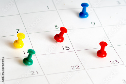 multiple color pins on calendar grid