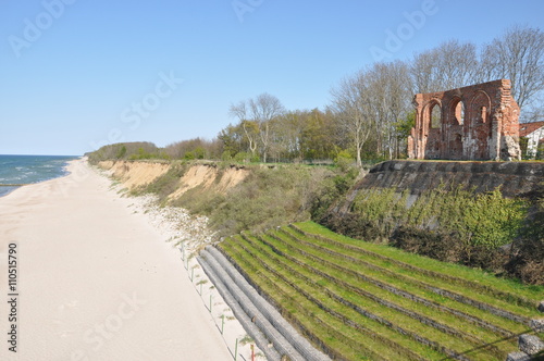 Kirchenruine in Trzęsacz/Hoff an der polnischen Ostsee
