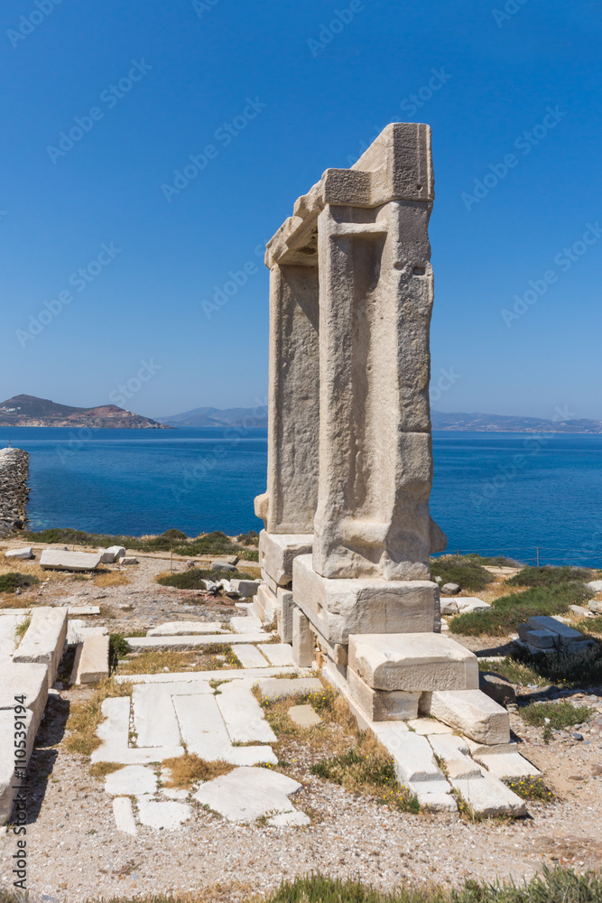 Fototapeta premium Close up view of Portara, Apollo Temple Entrance, Naxos Island, Cyclades, Greece