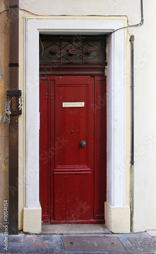Old red door © Tatty