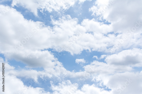Fototapeta Naklejka Na Ścianę i Meble -  雲と青い空