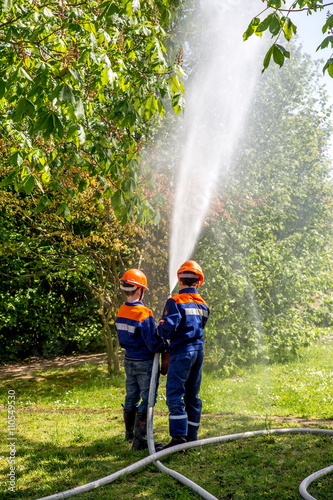 Jugendfeuerwehr bei einer Übung