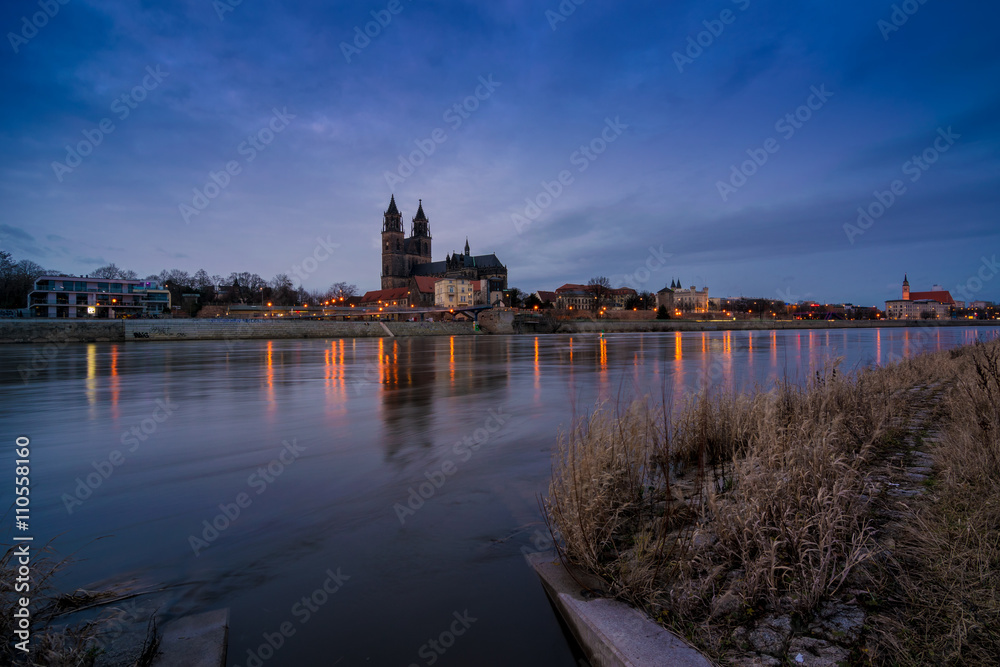 Mageburger Elbufer am Abend, Sachsen-Anhalt