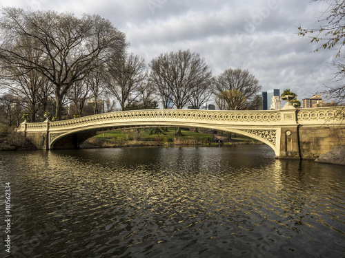 Bow bridge