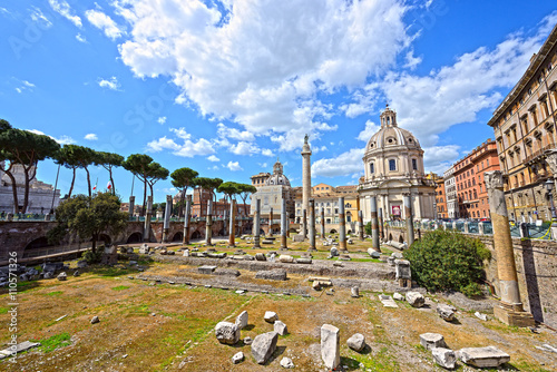 Tableau sur toile Trajan's Column in the forum of Trajan in Rome