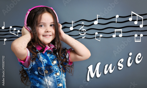Beautiful little girl liste...