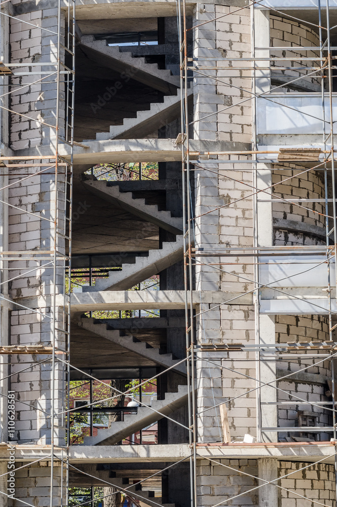 Construction of an apartment house