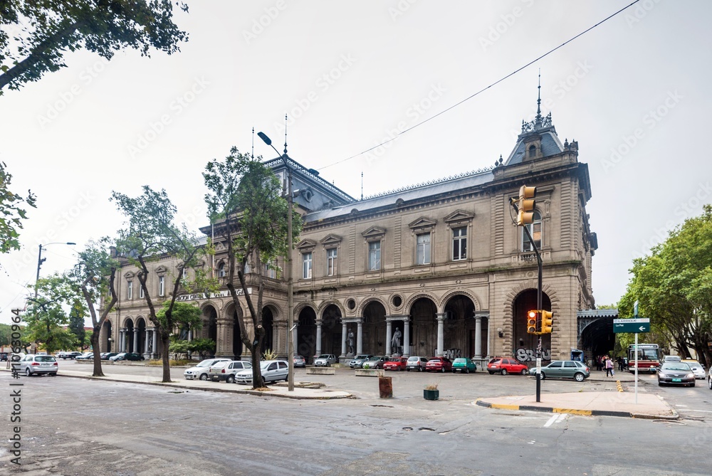 Obraz premium Former main train station of Montevideo