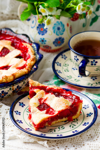 Strawberry pie. Style vintage.