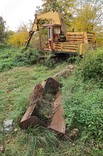 Old excavator parts photo