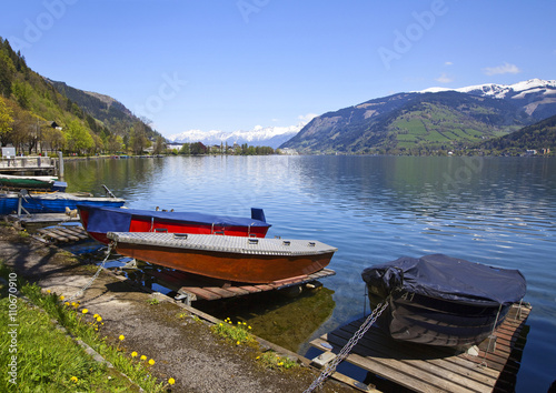 Boote am Zellersee im Frühling © christakramer