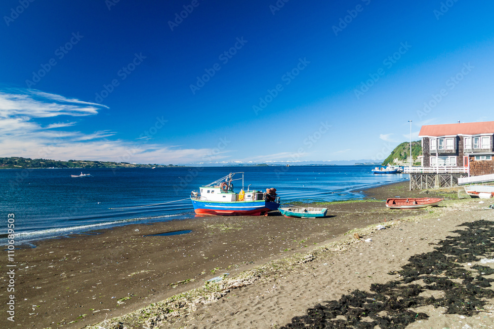 Fototapeta premium Boats in Achao village, Quinchao island, Chile