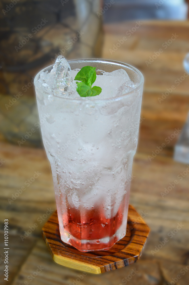 Raspberry soda, soft drink dressing with mint. Raspberry soda, soft drink dressing with mint.