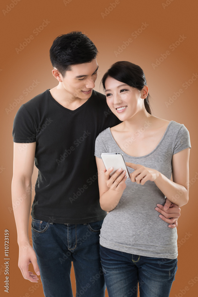 couple using cellphone couple using cellphone