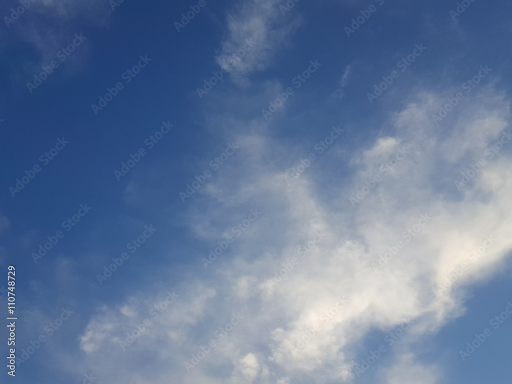Obraz premium 5月の雲