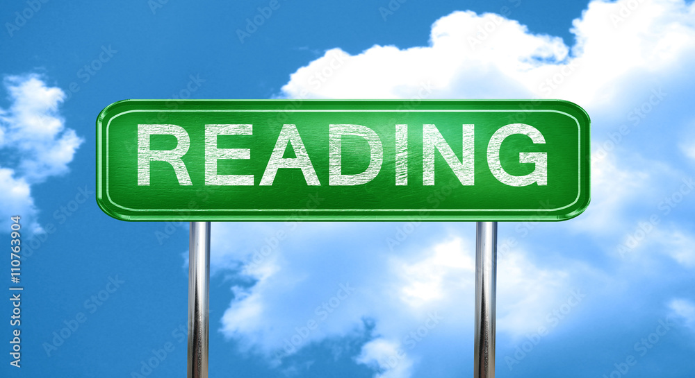 Obraz premium reading vintage green road sign with highlights