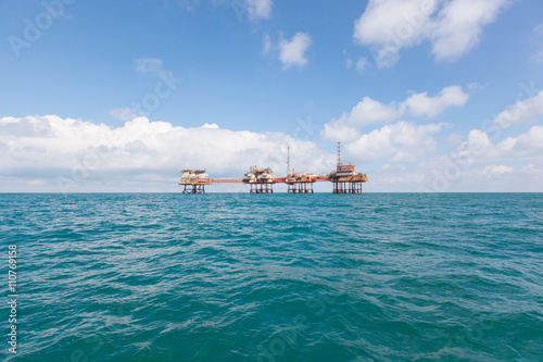 Oil platform in Great Britain photo