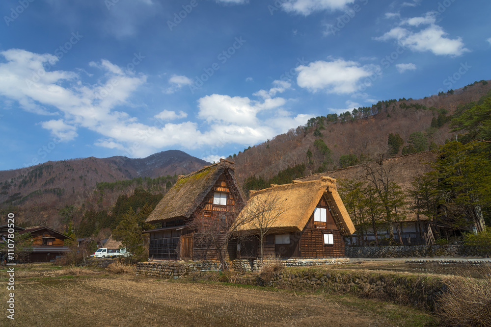 The Historic Villages of Shirakawa (Shirakawa-go) Shirakawago Tr