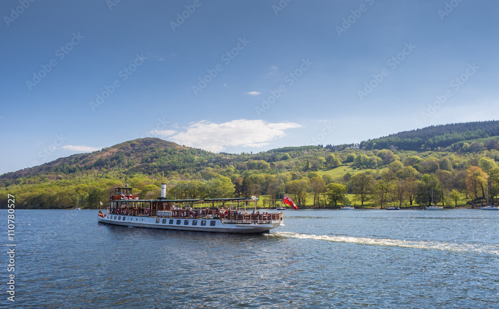 Lake Windermere, Cumbria, UK. May 9th 2016. The Tern passenger steamer setting off from Lakeside for its sailing on Lake Windermere
