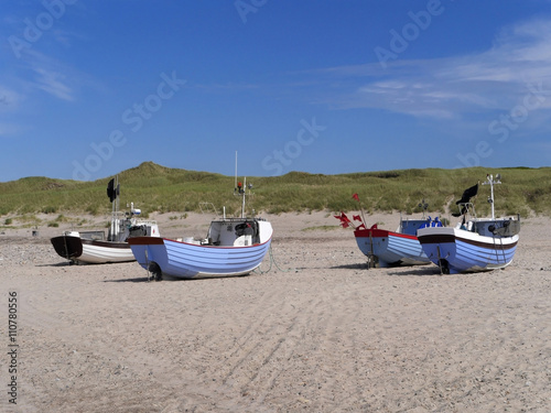 Fischerboote am Strand von Stenbjerg photo