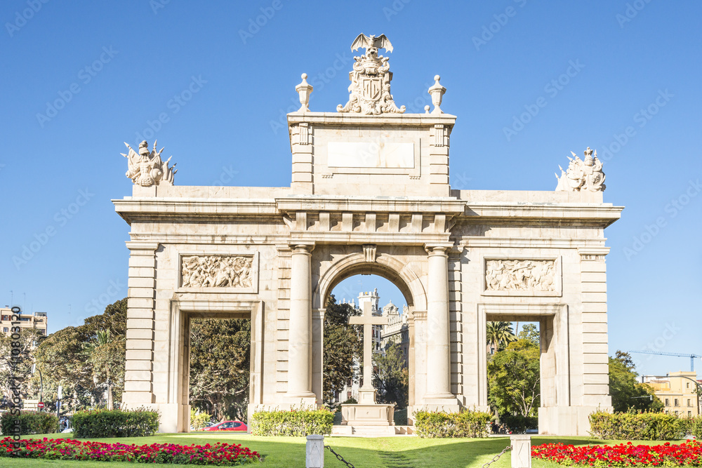 Sea Gate (Porta de la Mar) Square in Valencia