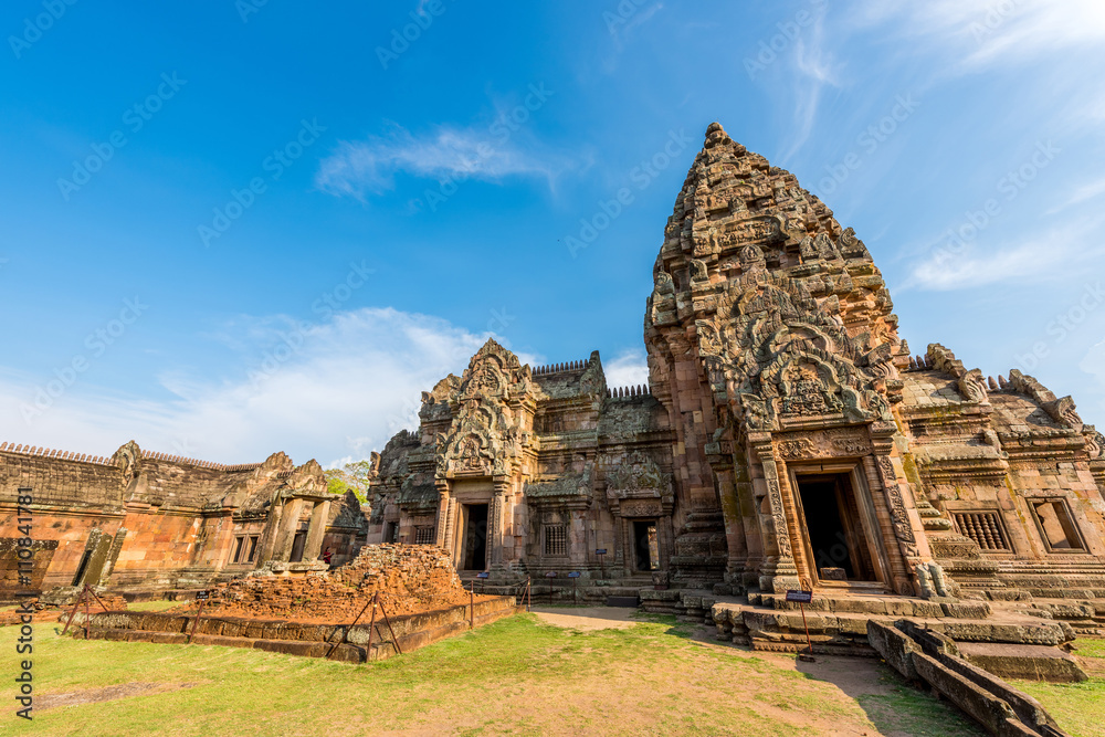 Phanom Rung historical park is Castle Rock old Architecture abou