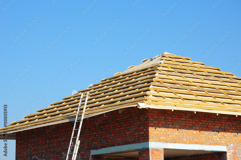 New Roof Membrane Coverings with Wooden Construction Home Framing Roofing
