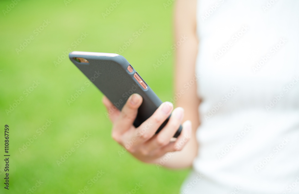 Woman use of cellphone