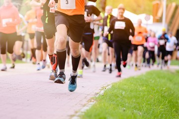 Sierkussen Joggen Hardloopwedstrijd in zonnig zomerpark  © Daniel Jędzura