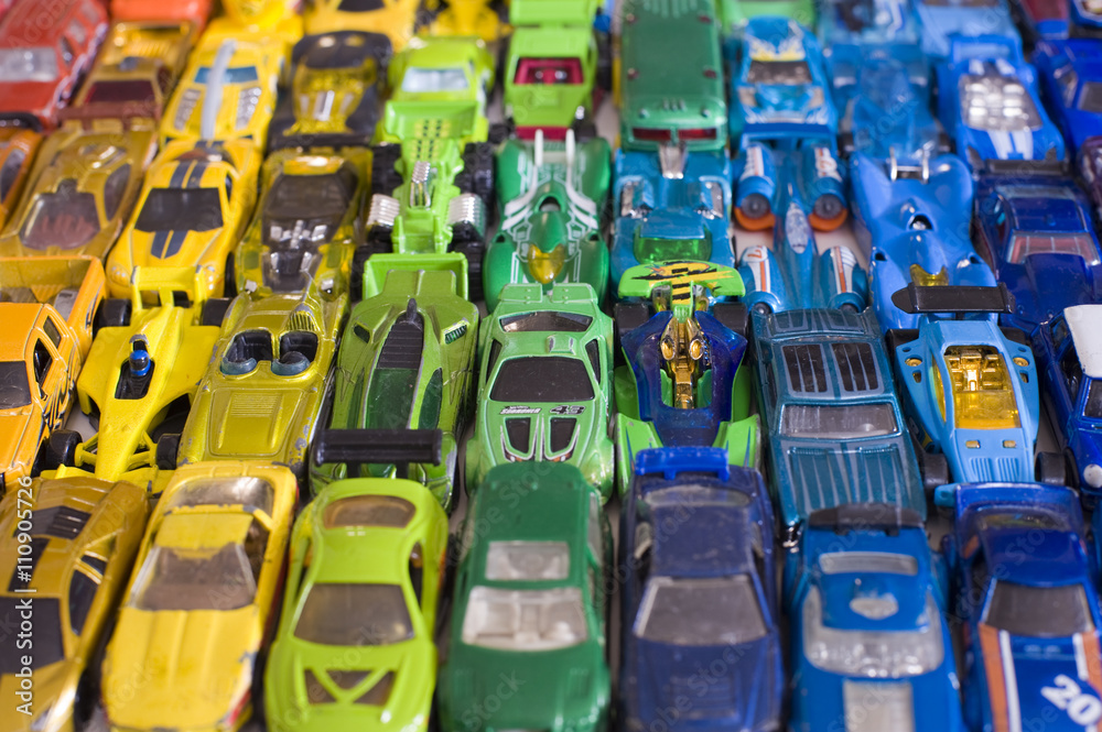 Obraz premium Toy car rainbow