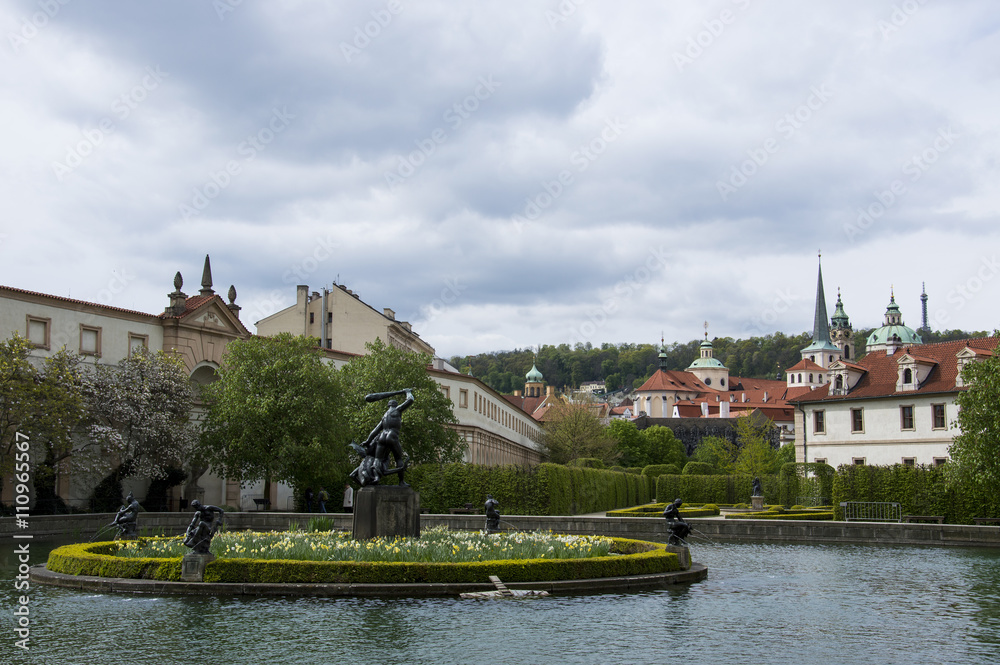 Obraz premium The fountain in Wallenstein Park in Prague, April 2016