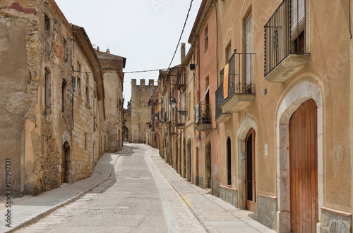 Fototapeta Naklejka Na Ścianę i Meble -  Ancient street of the Spanish town Montblanc