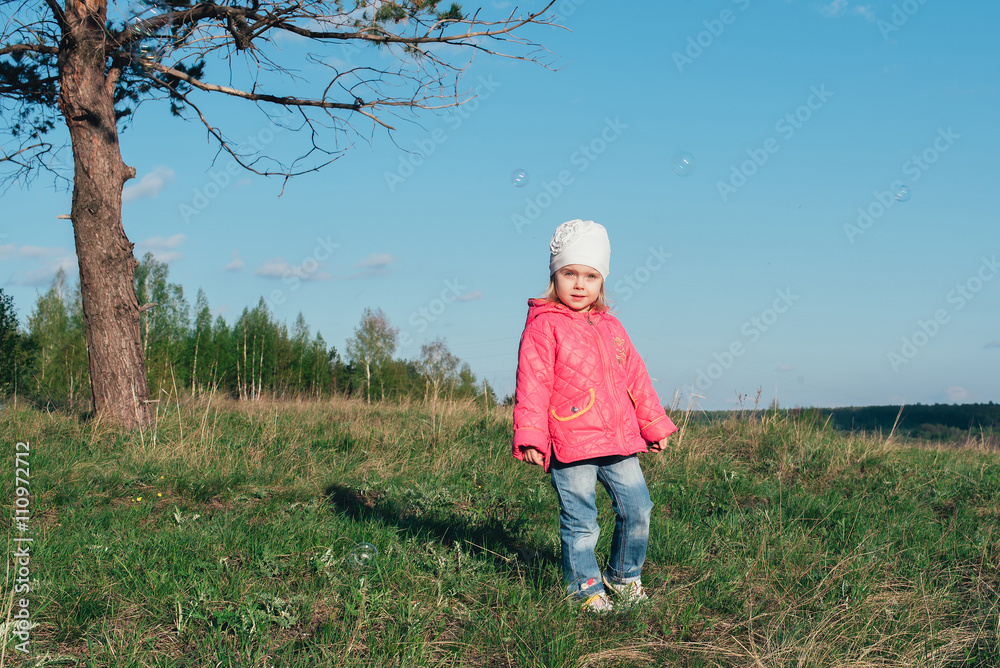 little girl in the nature